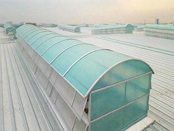 盧班講解常見的圓拱型電動(dòng)采光排煙天窗的分類